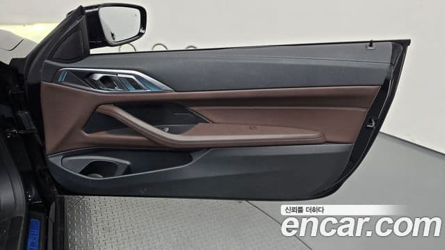 BMW 4 Series 2022 — Photo 18/35