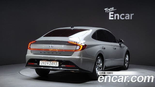 Hyundai Sonata 2022 — ფოტო 2/20