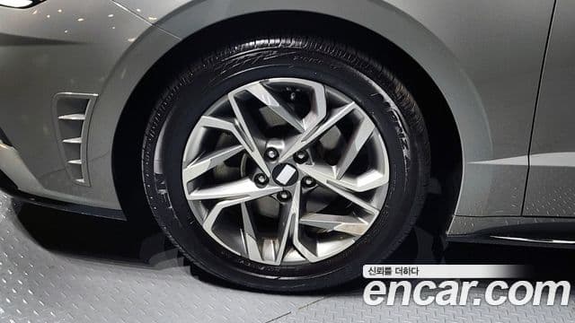 Hyundai Sonata 2022 — ფოტო 5/20