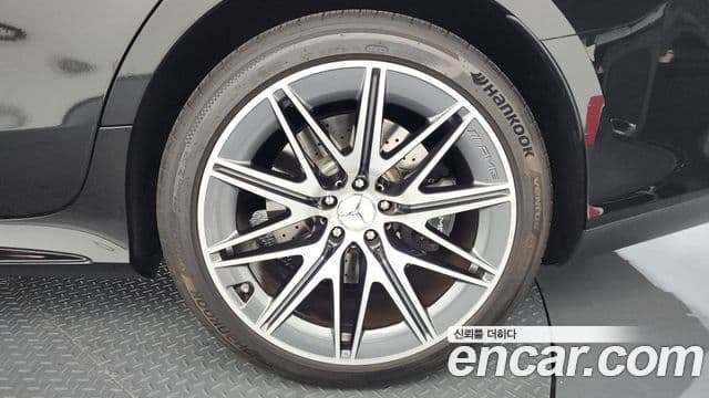 Mercedes-Benz AMG GT 2022 — Photo 30/39
