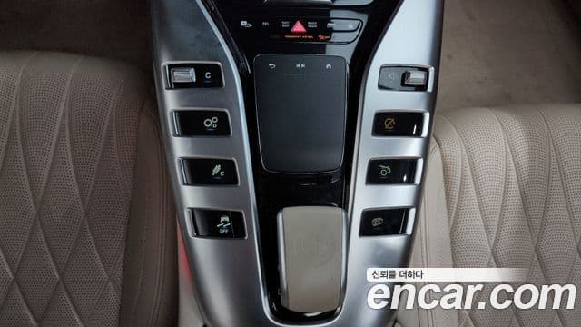 Mercedes-Benz AMG GT 2022 — Photo 34/39