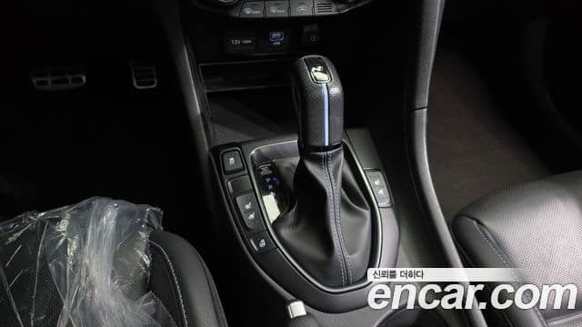 Hyundai Veloster 2020 — Şəkil 9/20