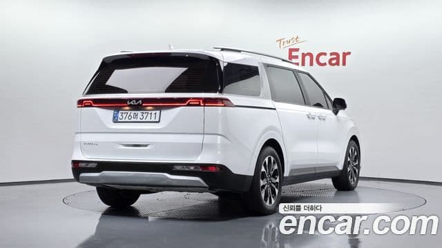 Kia Carnival 2022 — Фото 2/20