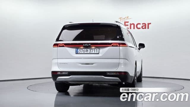 Kia Carnival 2022 — Фото 4/20
