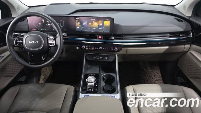 Kia Carnival 2024 — Şəkil 7/20