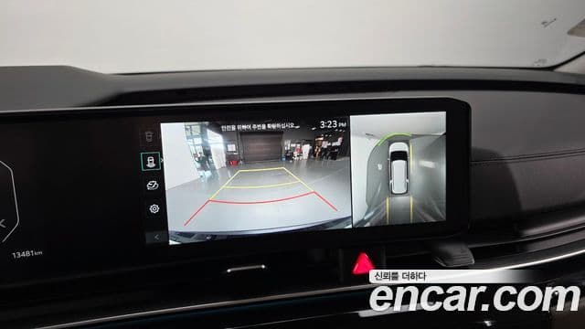 Kia Carnival 2024 — Şəkil 16/20