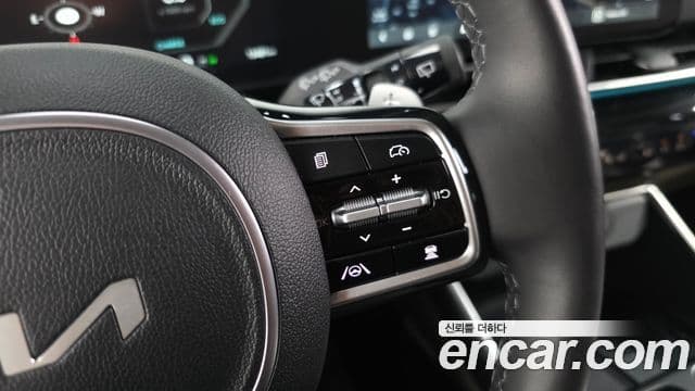 Kia Carnival 2024 — Photo 37/38