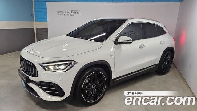 Mercedes-Benz GLA-Class 2023 — Фото 1/20
