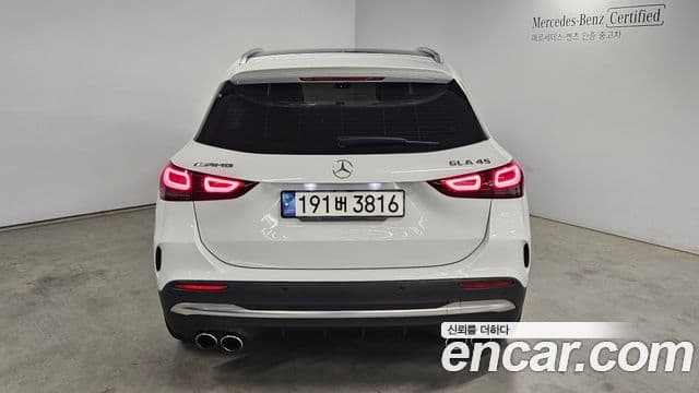 Mercedes-Benz GLA-Class 2023 — Фото 4/20