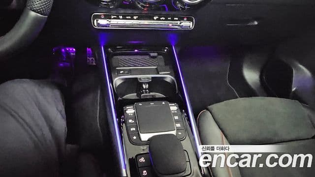 Mercedes-Benz GLA-Class 2023 — Фото 11/20