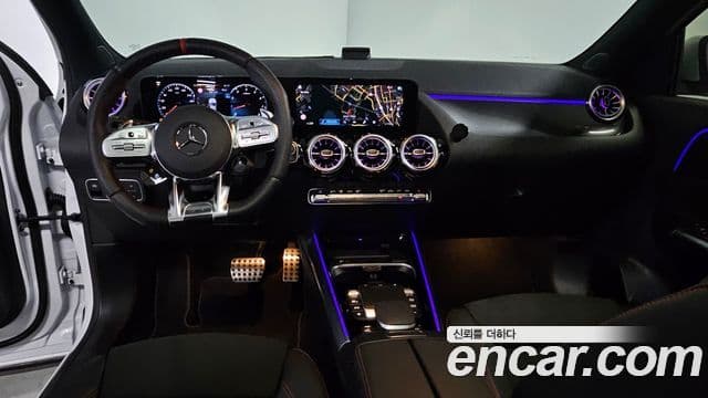 Mercedes-Benz GLA-Class 2023 — Фото 15/20