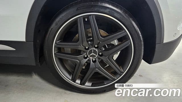 Mercedes-Benz GLA-Class 2023 — Фото 19/20