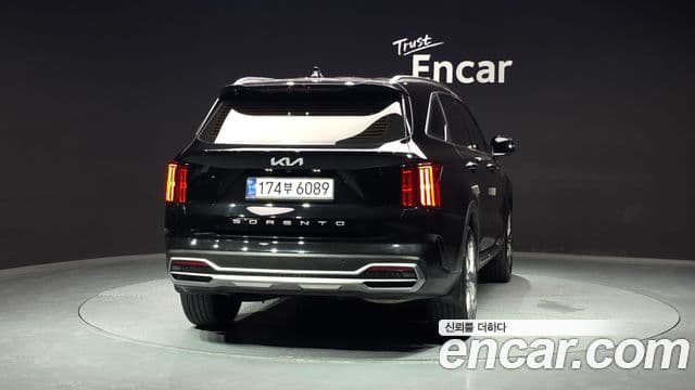 Kia Sorento 2022 — ფოტო 4/20