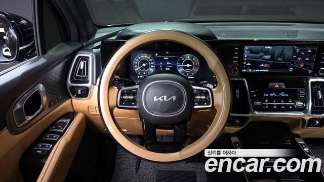 Kia Sorento 2022 — ფოტო 13/20