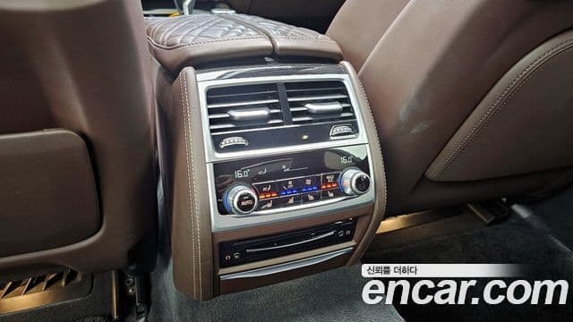 BMW 7 Series 2020 — Şəkil 2/20