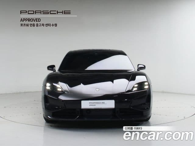 Porsche Taycan 2025 — Photo 17/20