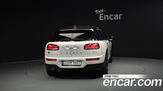 Mini Cooper Clubman 2024 — ფოტო 4/20