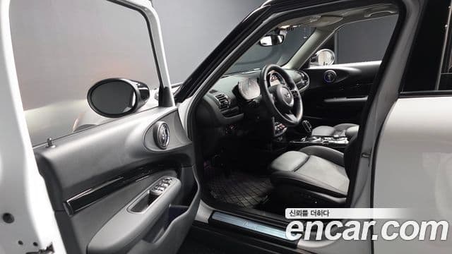 Mini Cooper Clubman 2024 — ფოტო 10/20