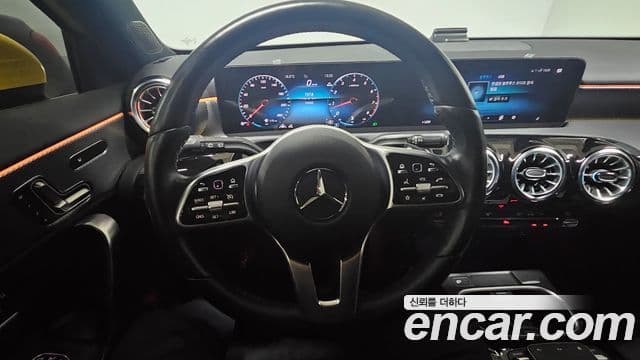 Mercedes-Benz A-Class 2023 — ფოტო 5/17