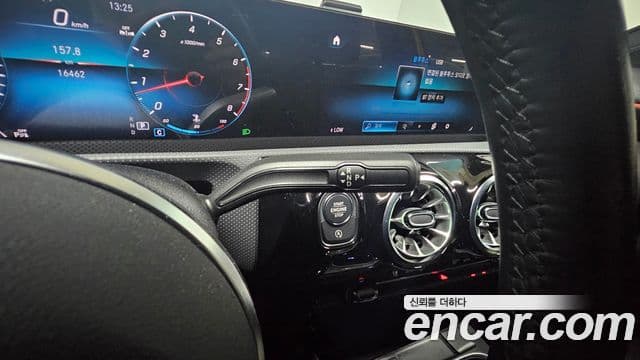 Mercedes-Benz A-Class 2023 — ფოტო 6/17