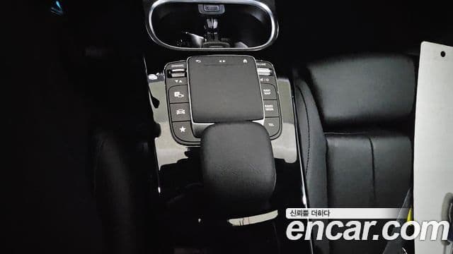 Mercedes-Benz A-Class 2023 — ფოტო 9/17