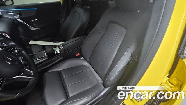 Mercedes-Benz A-Class 2023 — ფოტო 10/17