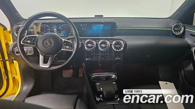 Mercedes-Benz A-Class 2023 — ფოტო 12/17