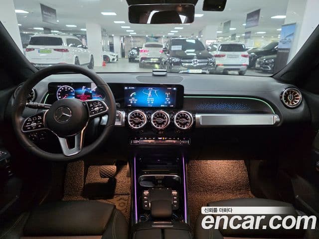 Mercedes-Benz EQB 2023 — ფოტო 3/17