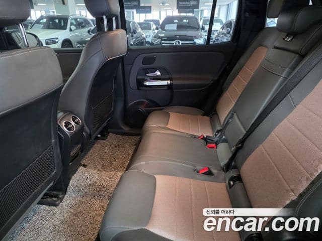 Mercedes-Benz EQB 2023 — ფოტო 2/17