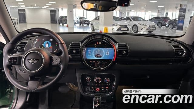 Mini Cooper Clubman 2022 — ფოტო 10/20