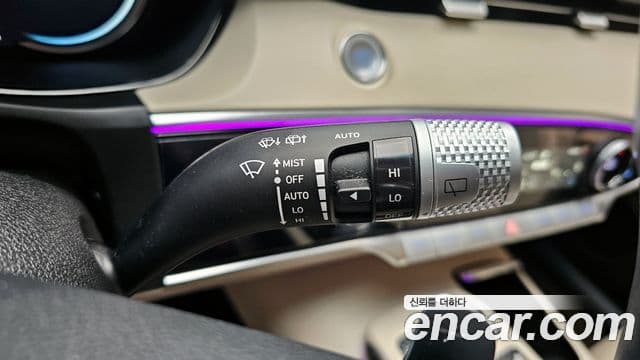 Genesis GV70 2021 — ფოტო 19/20