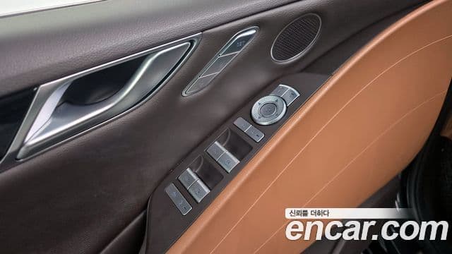 Genesis G80 2020 — Photo 15/32