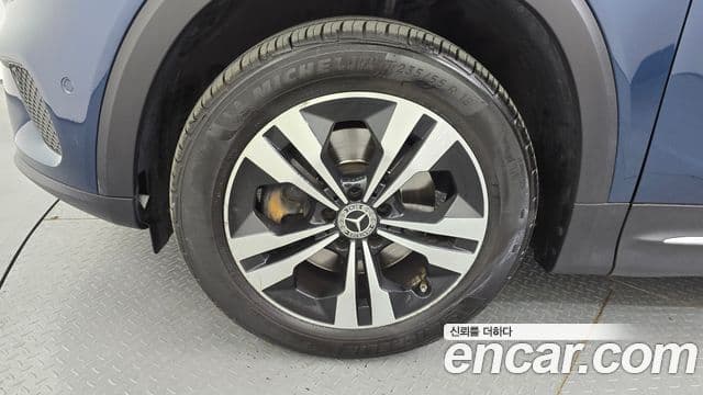 Mercedes-Benz GLB-Class 2021 — фото 5 из 20