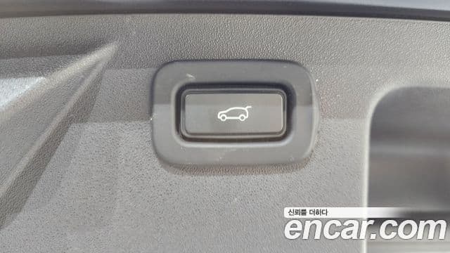 Land Rover Discovery Sport 2020 — ფოტო 17/20