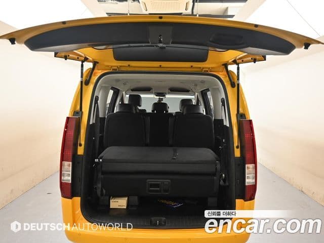 Hyundai Staria 2021 — фото 19 из 20