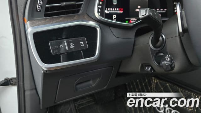 Audi A6 2023 — ფოტო 18/20