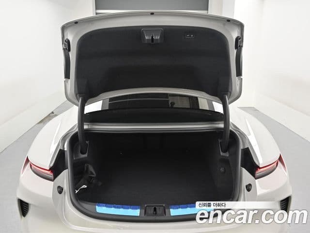 Porsche Taycan 2025 — Photo 20/20