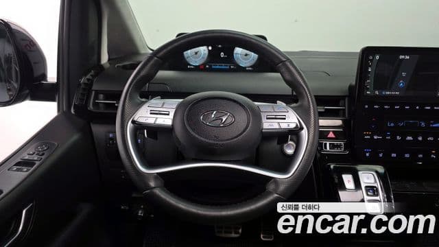 Hyundai Staria 2023 — Фото 14/20
