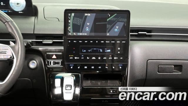 Hyundai Staria 2023 — Фото 15/20