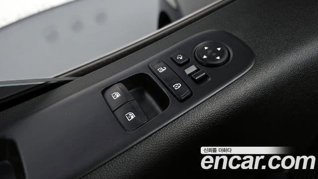 Hyundai Staria 2023 — Photo 14/34