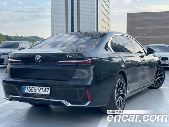 BMW 7 Series 2025 — Şəkil 6/18