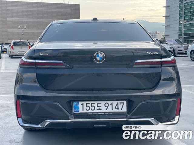 BMW 7 Series 2025 — Şəkil 7/18