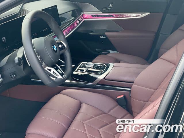 BMW 7 Series 2025 — Şəkil 9/18