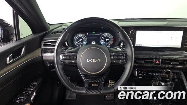 Kia K5 2023 — ფოტო 13/20