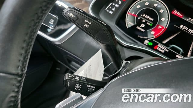 Audi A6 2021 — Photo 30/33