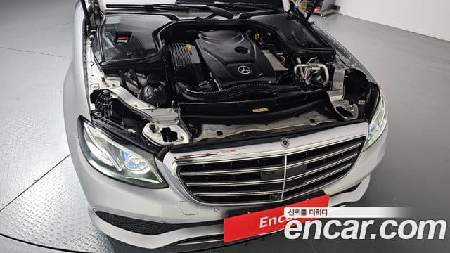 Mercedes-Benz E-Class 2020 — Фото 6/20