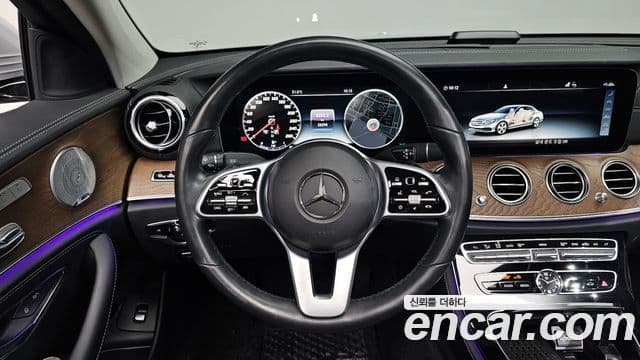 Mercedes-Benz E-Class 2020 — Фото 13/20