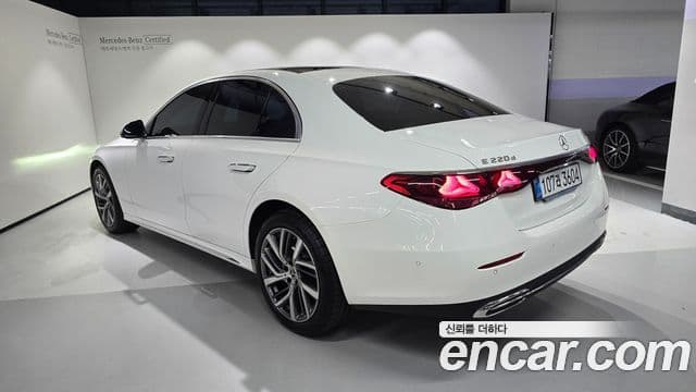 Mercedes-Benz E-Class 2025 — Фото 2/20