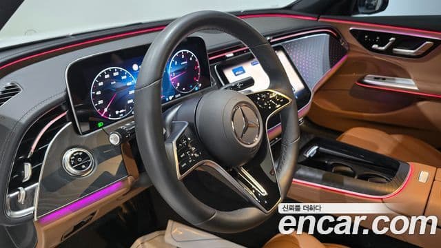 Mercedes-Benz E-Class 2025 — Фото 14/20