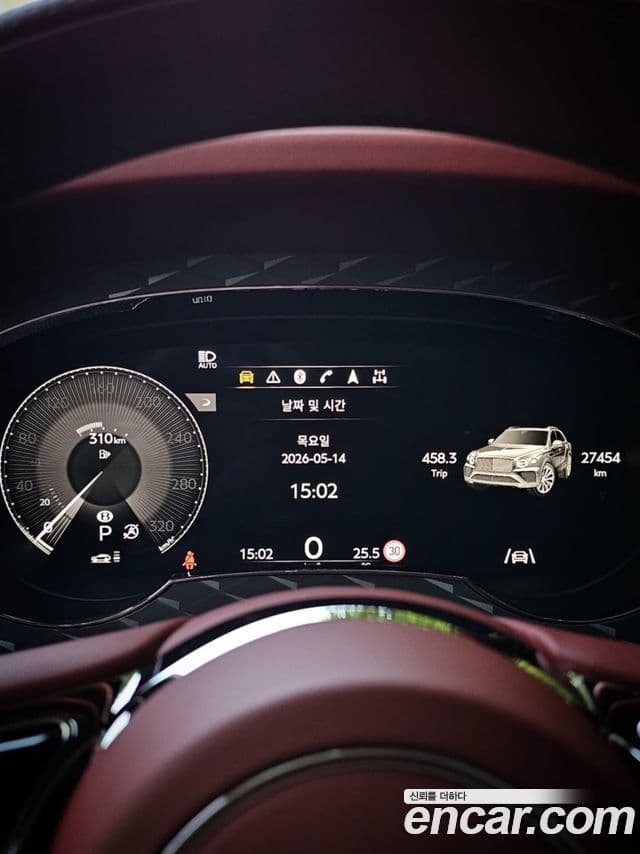 Bentley Bentayga 2022 — ფოტო 12/20